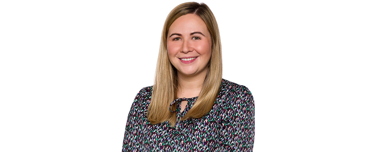 Top 3 Things to Consider When Hiring Photographers for Groups