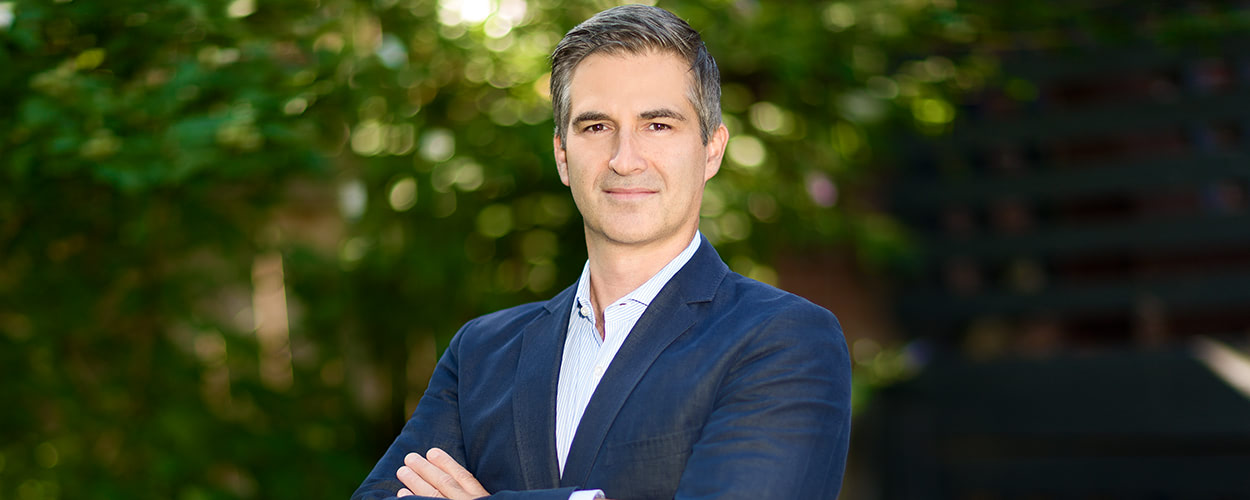 Business headshot photographer in toronto