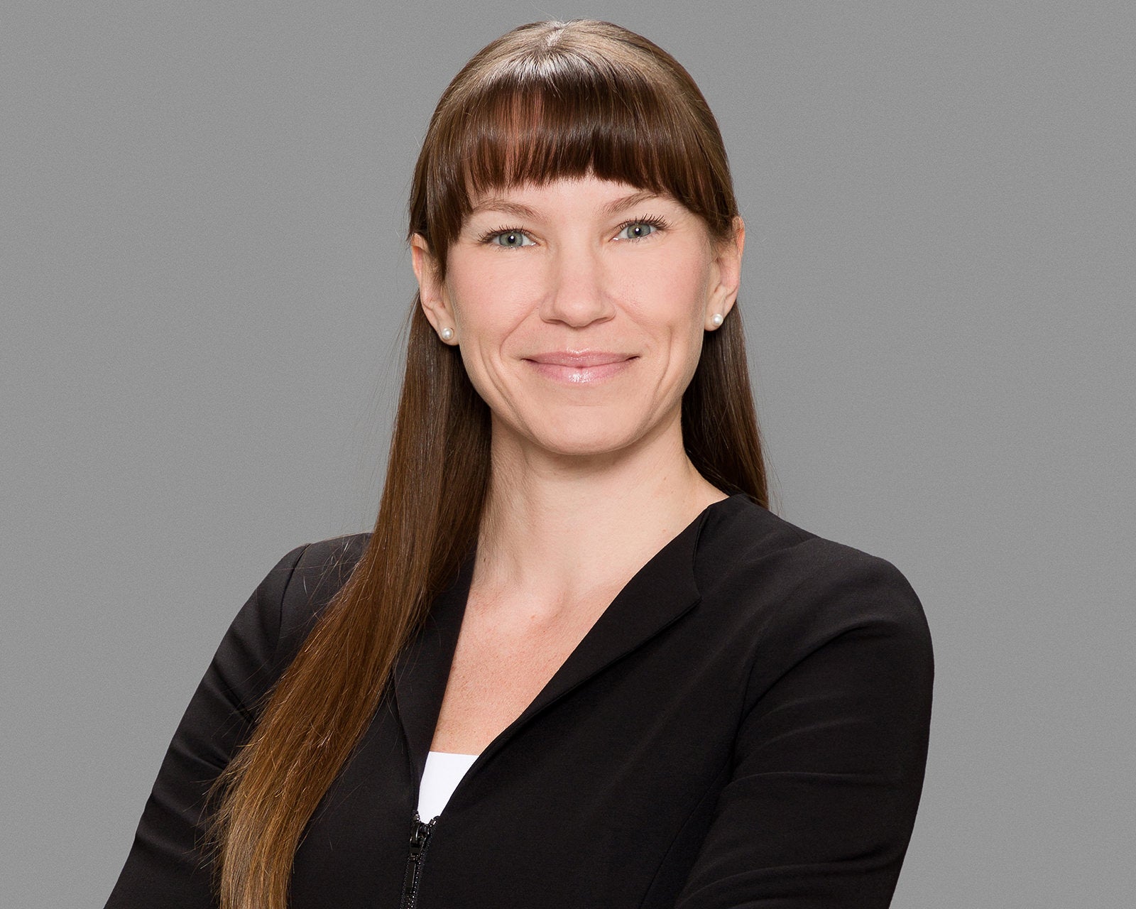 Polished corporate headshot illustrating a BusinessPortraits.ca session output