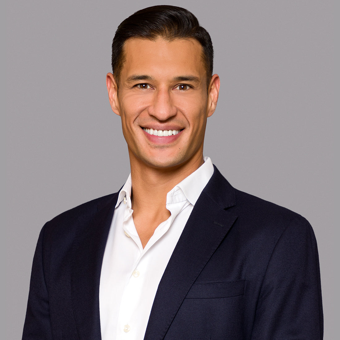 Book a Corporate Headshot in Toronto