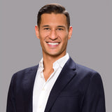 Book a Corporate Headshot in Toronto | BusinessPortraits.ca