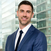Book a Corporate Headshot in Toronto